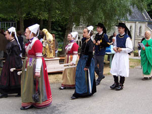 La procession avant et après la messe Procession